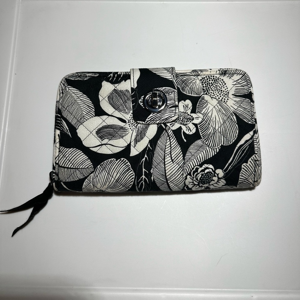 Vera Bradley Turn Lock Wallet Black White Floral Quilted Full Wallet